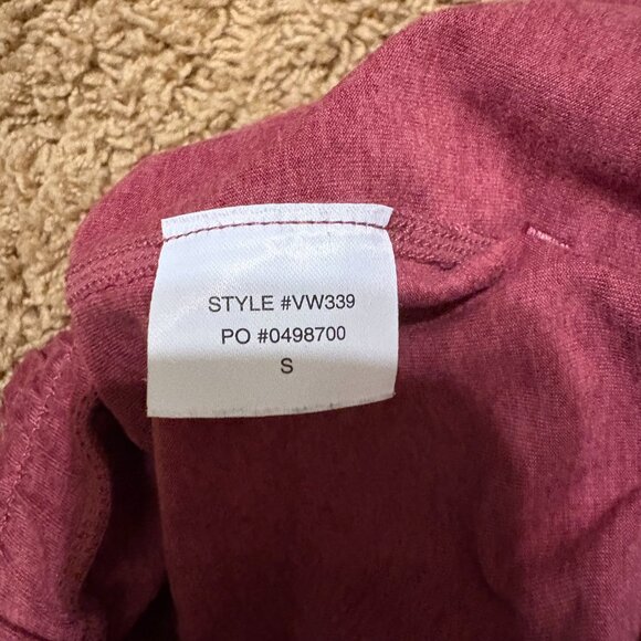 Vuori Halo Performance Short Small in Currant Heather - Picture 5 of 5